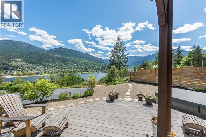 567 Goddard Road, Nelson, British Columbia V1L6H8