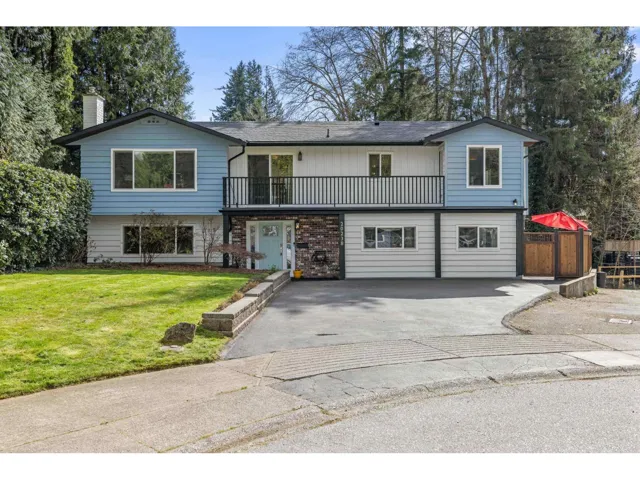 20238 49 AVENUE, Langley, British Columbia V3A6W9