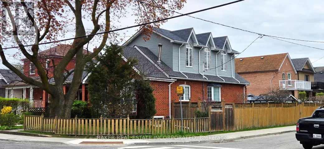83 LAMBTON AVENUE, Toronto (Rockcliffe-Smythe), Ontario M6N2S4