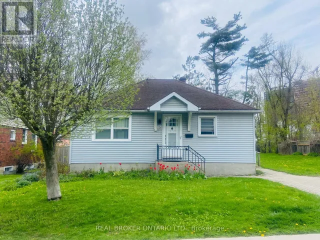 156 CLAPPERTON STREET, Barrie (Wellington), Ontario L4M3G4
