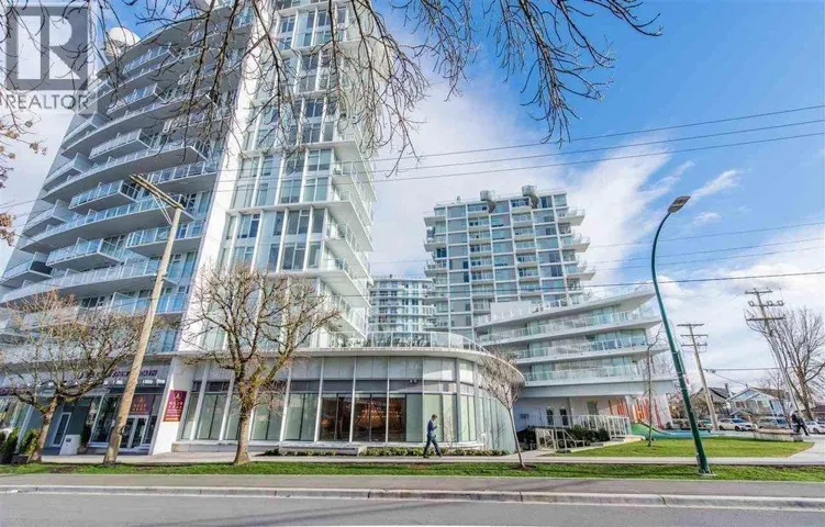 806 2221 E 30TH AVENUE, Vancouver, British Columbia V5N0G6