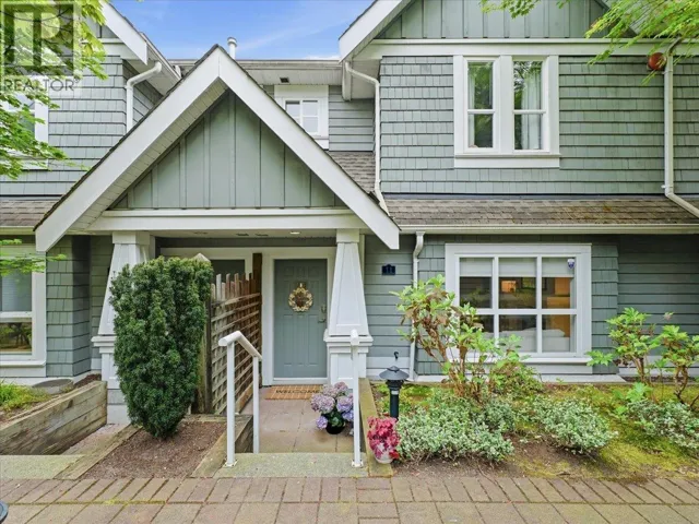 11 2688 MOUNTAIN HIGHWAY, North Vancouver, British Columbia V7J2N5