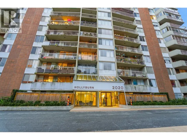 808 2020 FULLERTON AVENUE, North Vancouver, British Columbia V7P3G3