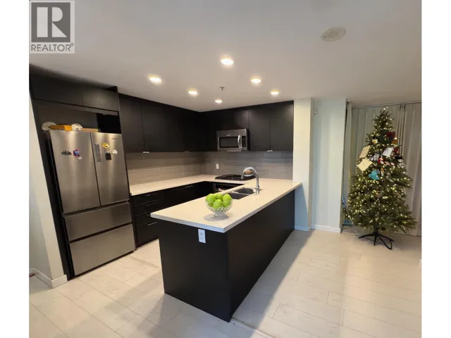 6515 NELSON AVENUE, Burnaby, British Columbia V5H0C2