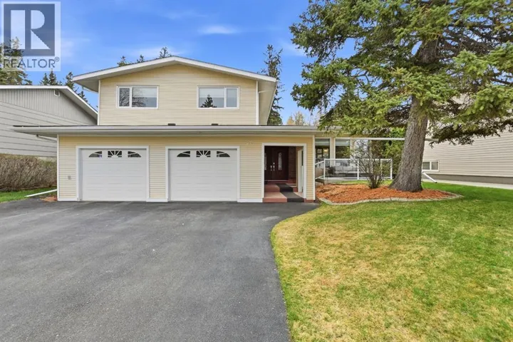93 Page Avenue, Red Deer, Alberta T4P1J7