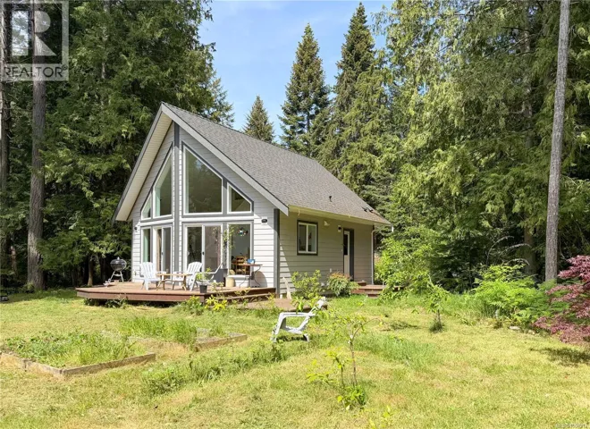 883 Mary Rd, Gabriola Island, British Columbia V0R1X3