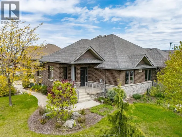 222 Woodycrest AVENUE, Kingsville, Ontario N9Y0B8