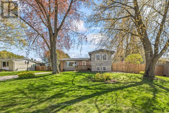 27 INVERLYN CRESCENT S, Kincardine, Ontario N2Z1L3