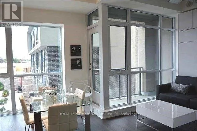 205 - 75 THE DONWAY WAY W, Toronto (Banbury-Don Mills), Ontario M3C2E9