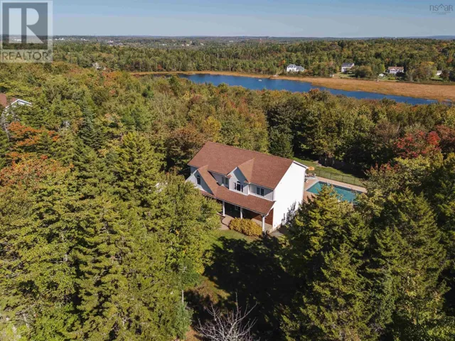 150 Matthew Drive, Kingswood, Nova Scotia B4B1K7