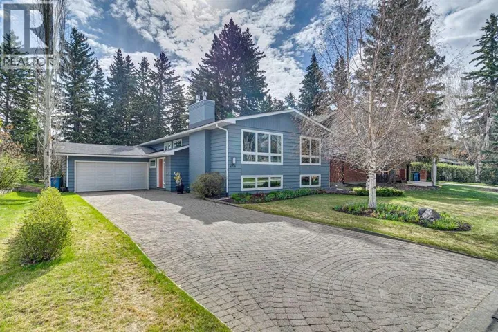 6718 Legare Drive SW, Calgary, Alberta T3E6H2