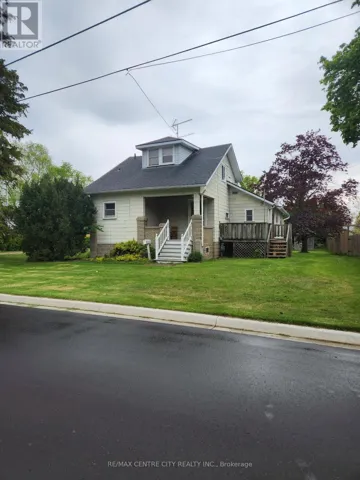 30 QUEEN STREET, Strathroy-Caradoc (SE), Ontario N7G2H7