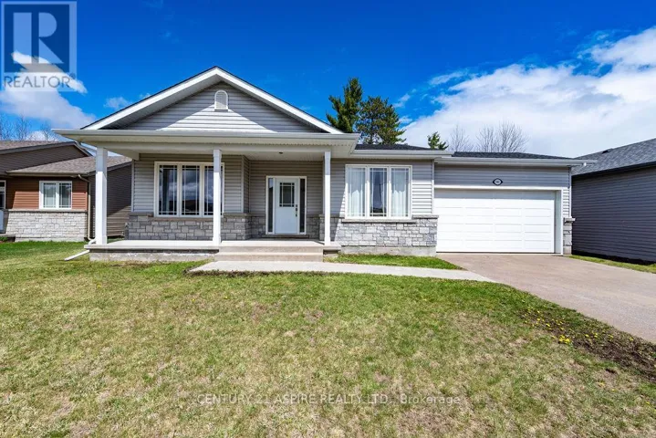 541 GARDNER CRESCENT, Petawawa, Ontario K8H0C4