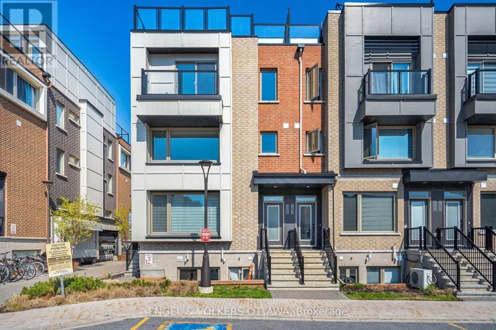 571 OZAWA PRIVATE, Ottawa, Ontario K1K4Z9