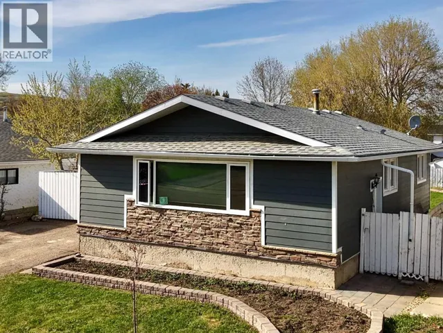 9618 80 Avenue, Peace River, Alberta T8S1E6