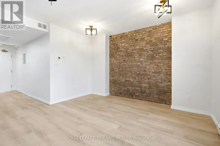 303 - 423 RICHMOND STREET, London East (East F), Ontario N6A3C8