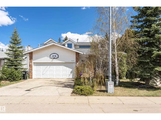 1235 104 ST NW, Edmonton, Alberta T6J6E4