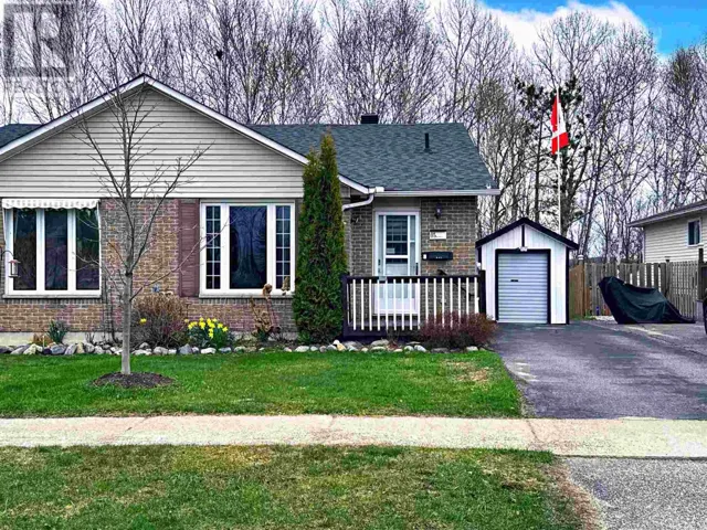 5 McLaren CRES, Elliot Lake, Ontario P5A3M6