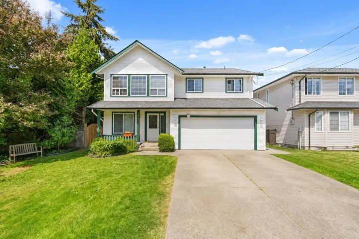 21611 50 AVENUE, Langley, British Columbia V3A3T2