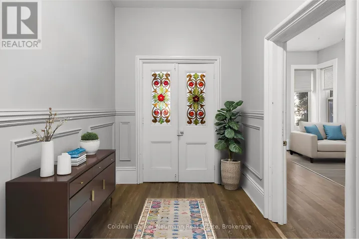 B - 54 YARMOUTH STREET, Guelph (Downtown), Ontario N1H4G3