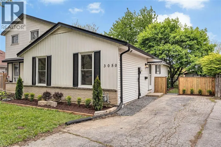 3050 ERINDALE CRESCENT, Windsor, Ontario N8W4Y8