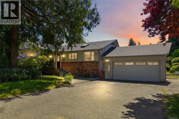 569 Ridley Dr, Colwood, British Columbia V9C1K5