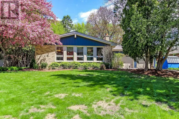 9 HEATHCOTE AVENUE, London North (North J), Ontario N6G1V3