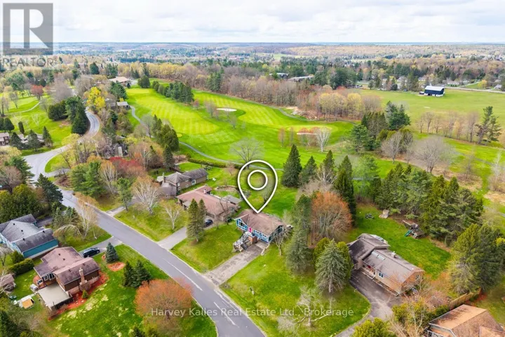 14 CURLING ROAD, Bracebridge (Macaulay), Ontario P1L1M6