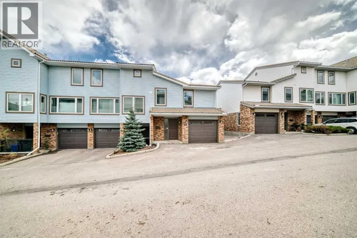 80 Coachway Gardens SW, Calgary, Alberta T3J2V9