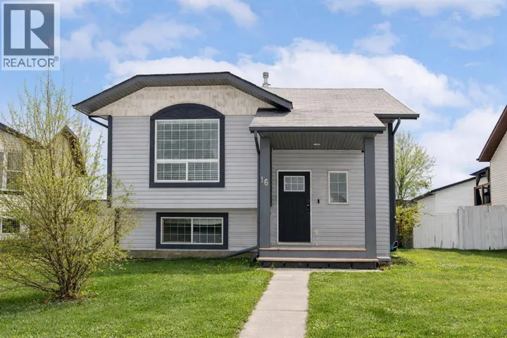 16 Johnson Close, Penhold, Alberta T0M0R1