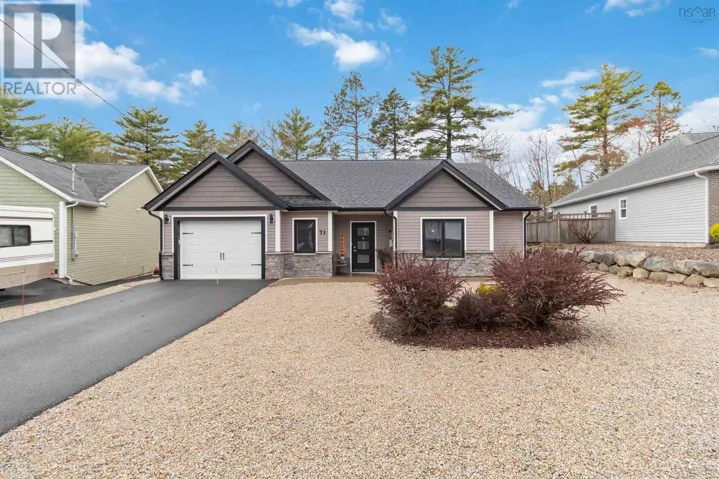 71 Acorn Drive, Bridgewater, Nova Scotia B4V8Z3