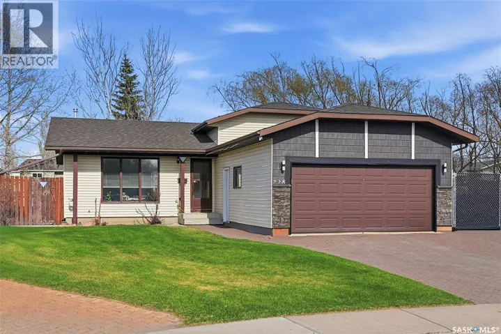 218 WARD COURT, Saskatoon, Saskatchewan S7L6Z9