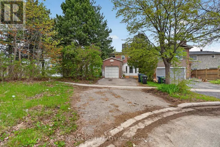 43 SAINTSBURY SQUARE, Toronto (Milliken), Ontario M1V3K1