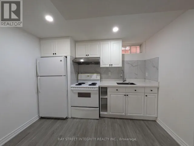 LOWER 37 SANDHAM CRESCENT, Markham (Middlefield), Ontario L3S4J7