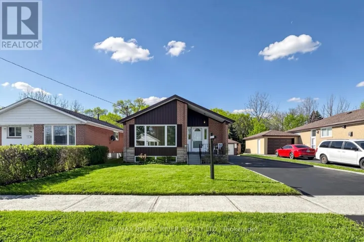 102 TAYSHAM CRESCENT, Toronto (Thistletown-Beaumonde Heights), Ontario M9V1X3