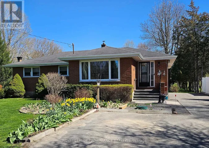 471 COUNTY ROAD 3 ROAD, Prince Edward County (Ameliasburg Ward), Ontario K8N4Z1