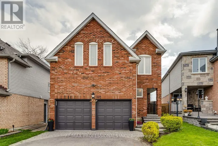 32 HEAVER DRIVE, Whitby (Pringle Creek), Ontario L1N8X2