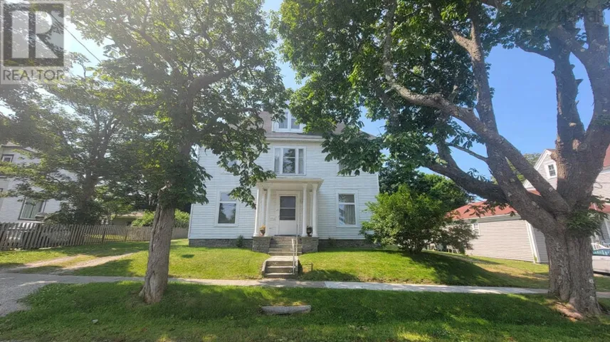 17 Porter Street, Yarmouth, Nova Scotia B5A2Y7