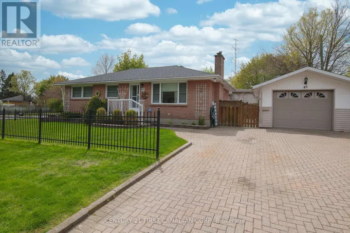 45 MANITOULIN DRIVE, London East (East O), Ontario N5W1M2