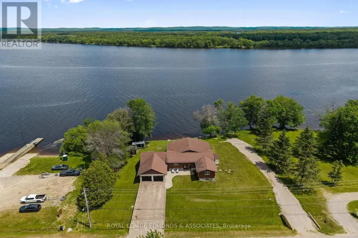 160 LACROIX BAY ROAD, Whitewater Region, Ontario K0J2L0