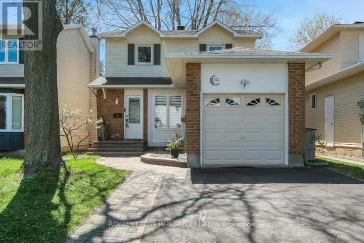 1575 DES GRIVES CRESCENT, Ottawa, Ontario K1C5C2