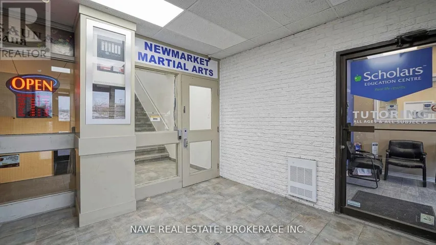 UNIT E - 77-83 DAVIS DRIVE, Newmarket (Bristol-London), Ontario L3Y2M9