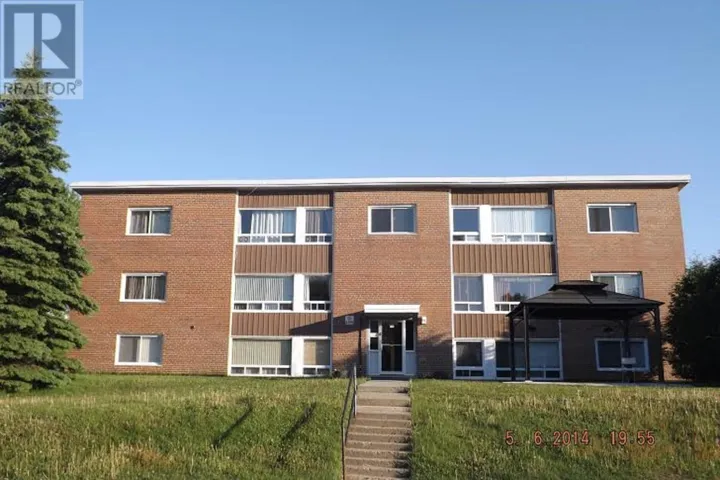 133 Hillside DR N # 4, Elliot Lake, Ontario P5A1M8