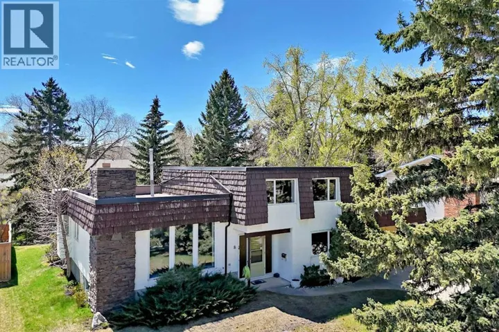 8 Varbrook Place NW, Calgary, Alberta T3A0A2