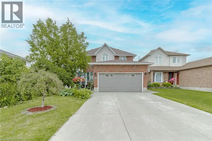 32 VINEBERG Drive, Hamilton, Ontario L9B2P6