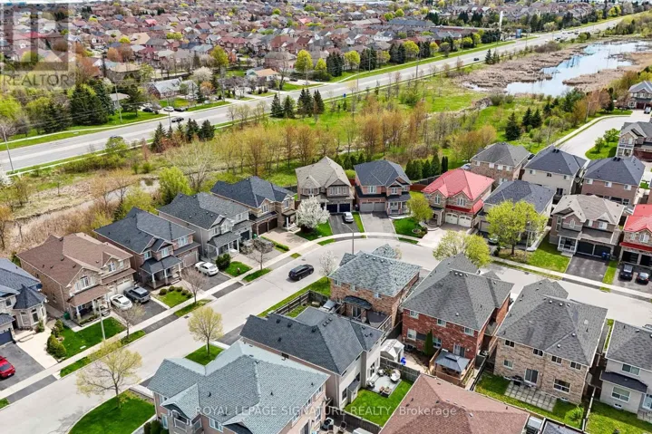 18 SENWOOD STREET, Brampton (Fletcher's Meadow), Ontario L7A3S5