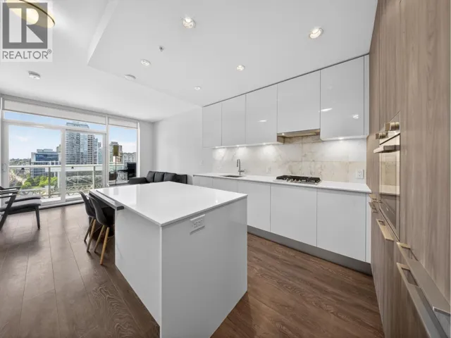 808 1955 ALPHA WAY, Burnaby, British Columbia V5C0K6