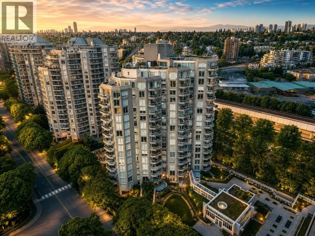 1002 1135 QUAYSIDE DRIVE, New Westminster, British Columbia V3M6J4