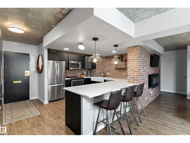 #905 9940 112 ST NW, Edmonton, Alberta T5K1L8