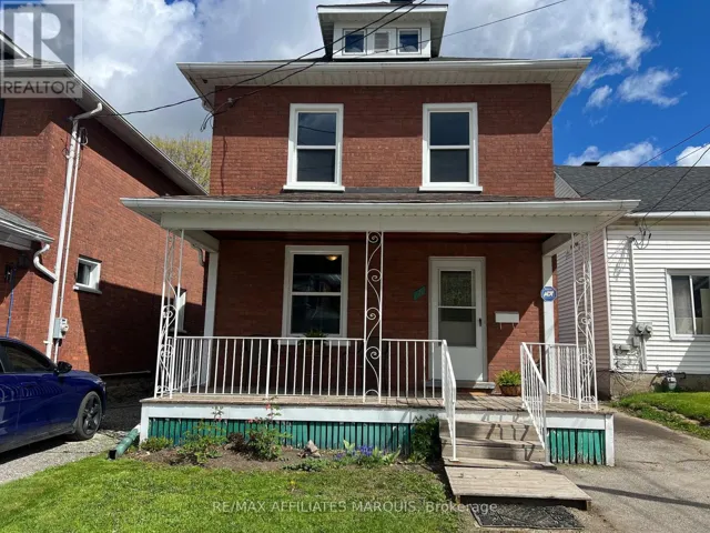 58 WILLIAM STREET W, Smiths Falls, Ontario K7A1N3